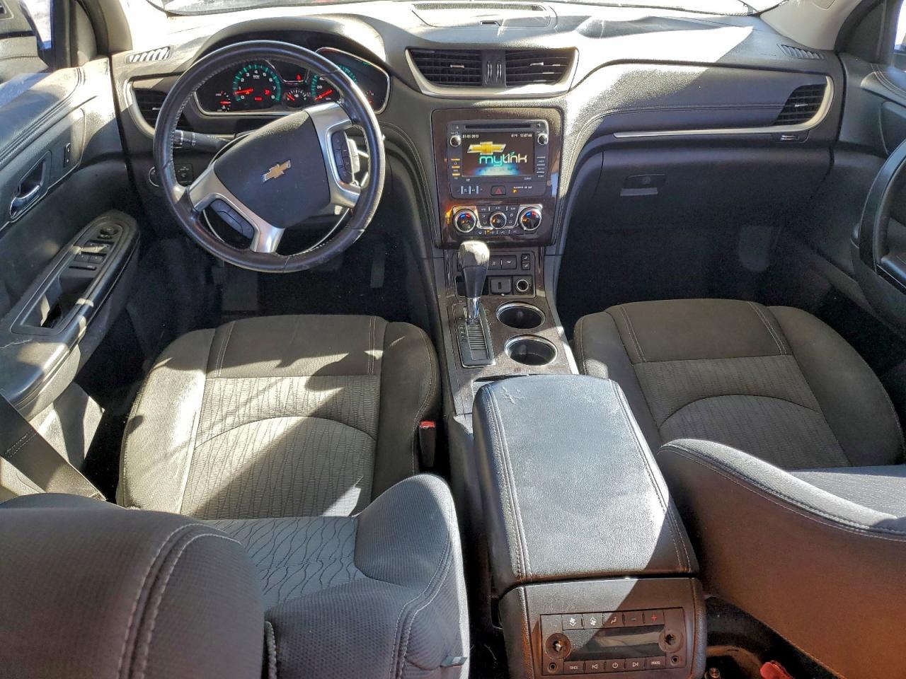 CHEVROLET TRAVERSE LT