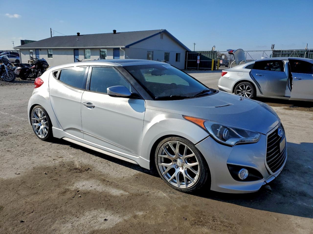 HYUNDAI VELOSTER TURBO