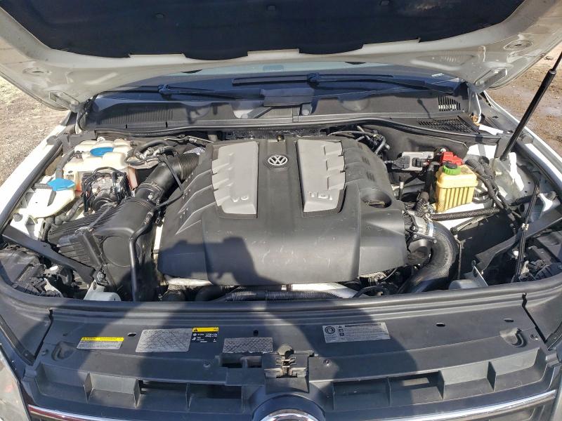 2014 VOLKSWAGEN TOUAREG V6 #3317723088