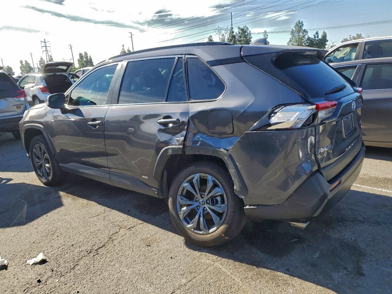 Lot #3312811102 2022 TOYOTA RAV4 XLE P