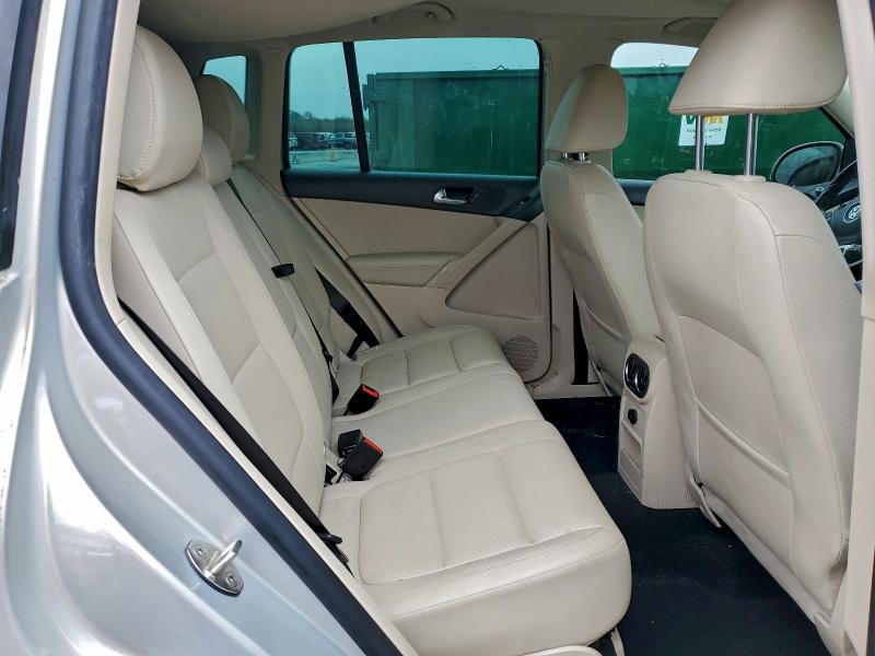 2012 VOLKSWAGEN TIGUAN S #3305387312