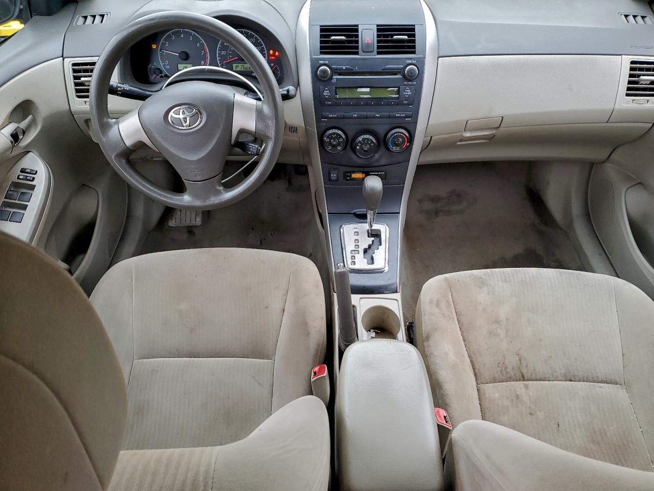 TOYOTA COROLLA BASE