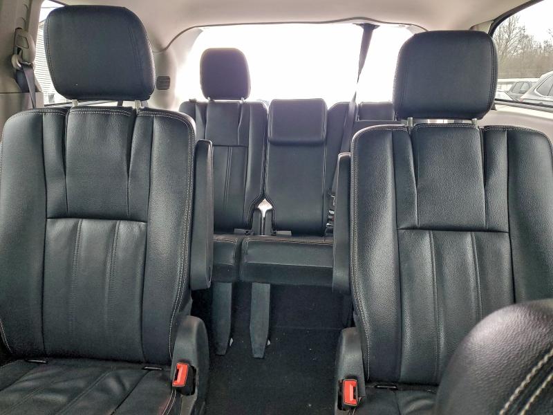 2015 CHRYSLER TOWN & COU #3305535061