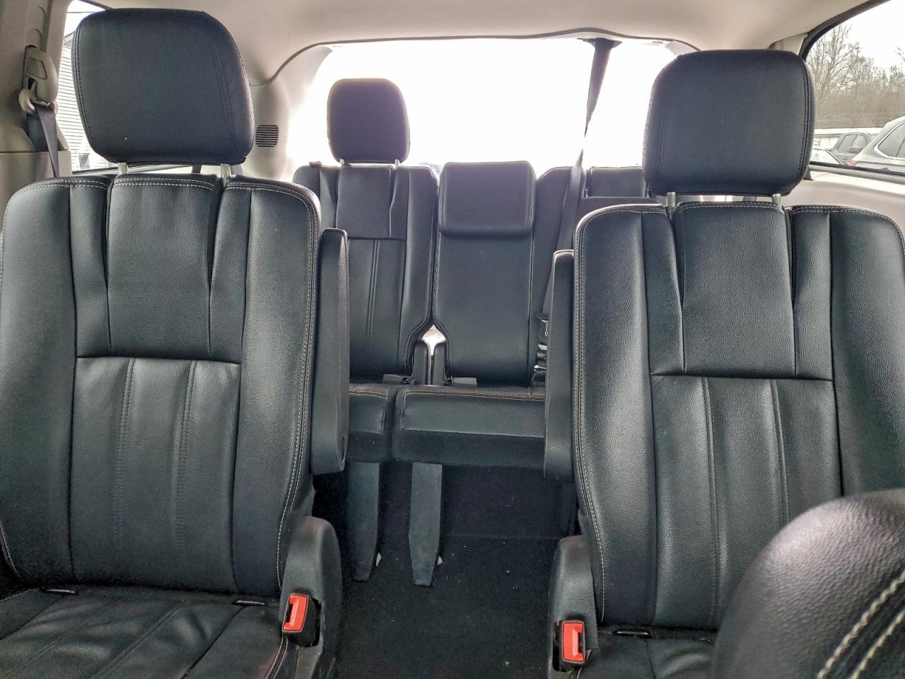 CHRYSLER TOWN & COUNTRY TOURING