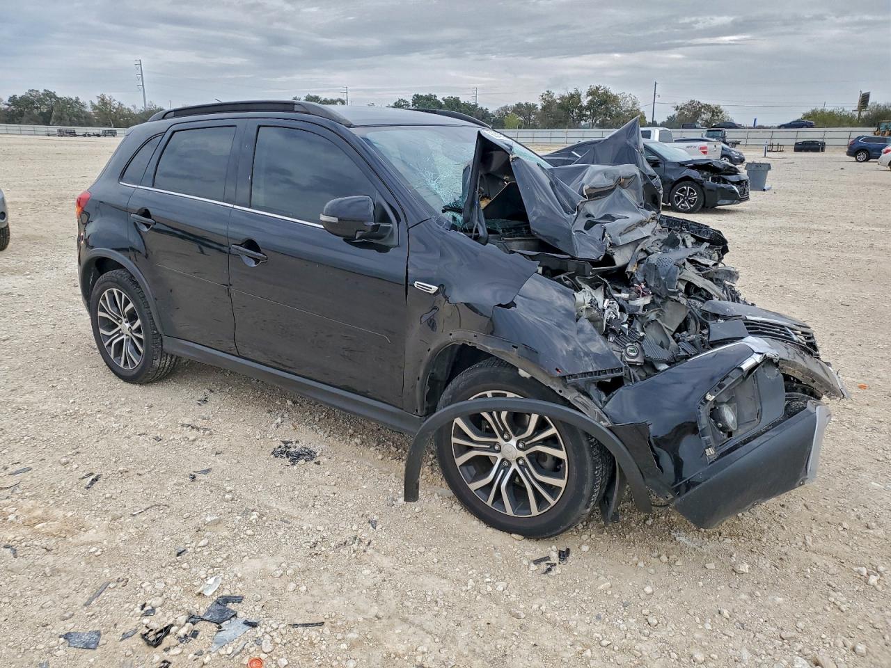 Lot #3311653256 2016 MITSUBISHI OUTLANDER