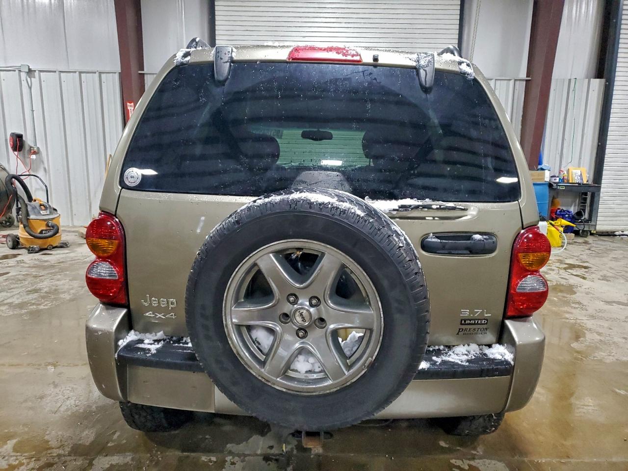 Lot #3309604578 2004 JEEP LIBERTY LI