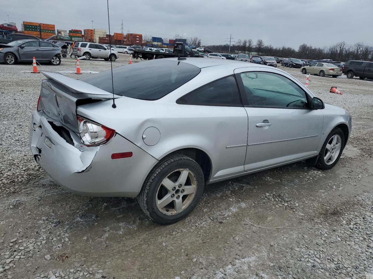 Lot #3312427657 2009 PONTIAC G5