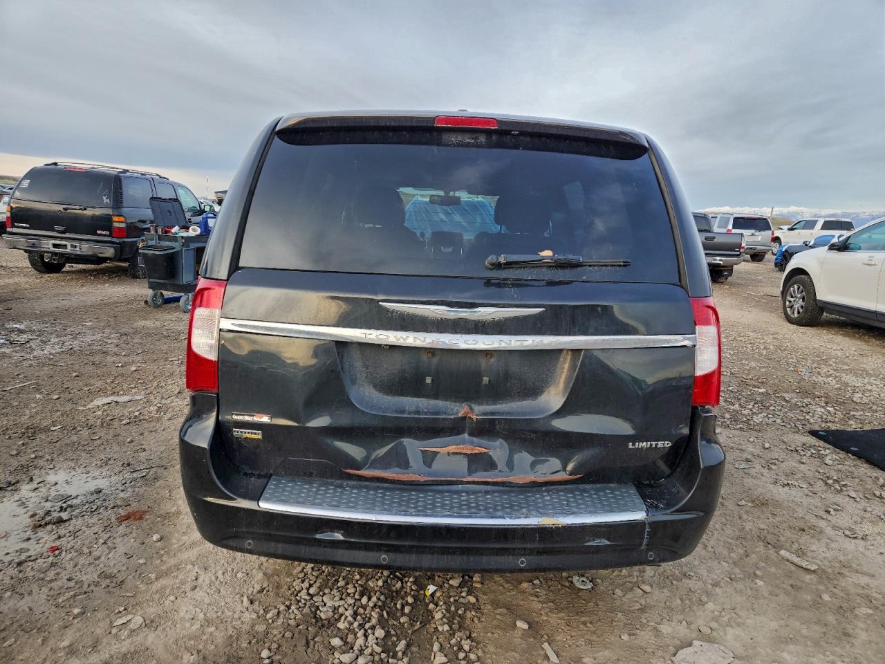 Lot #3309624057 2015 CHRYSLER TOWN & COU