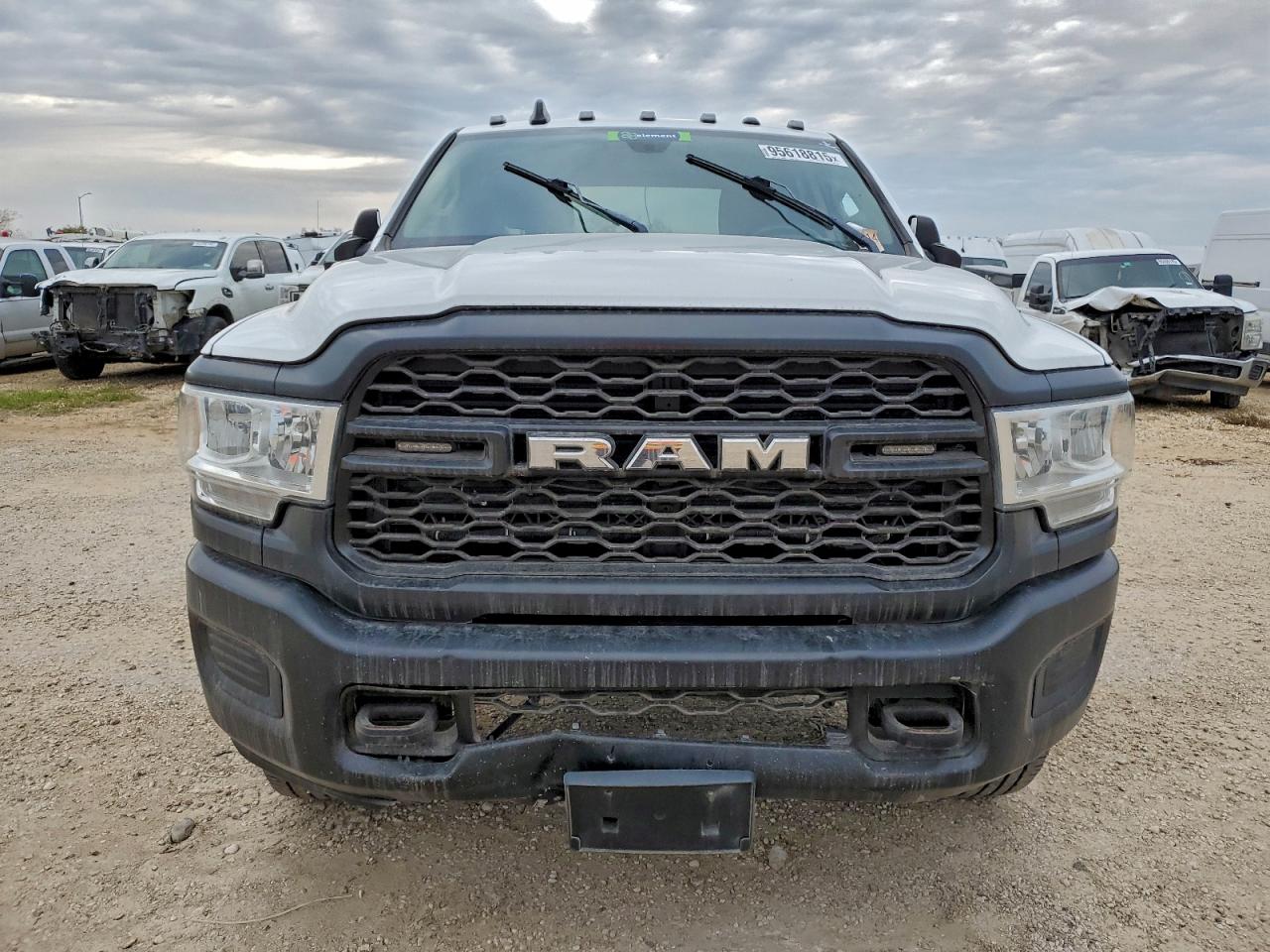 RAM 2500 TRADESMAN