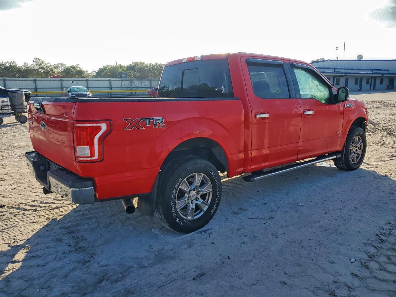 FORD F-150 SUPERCREW