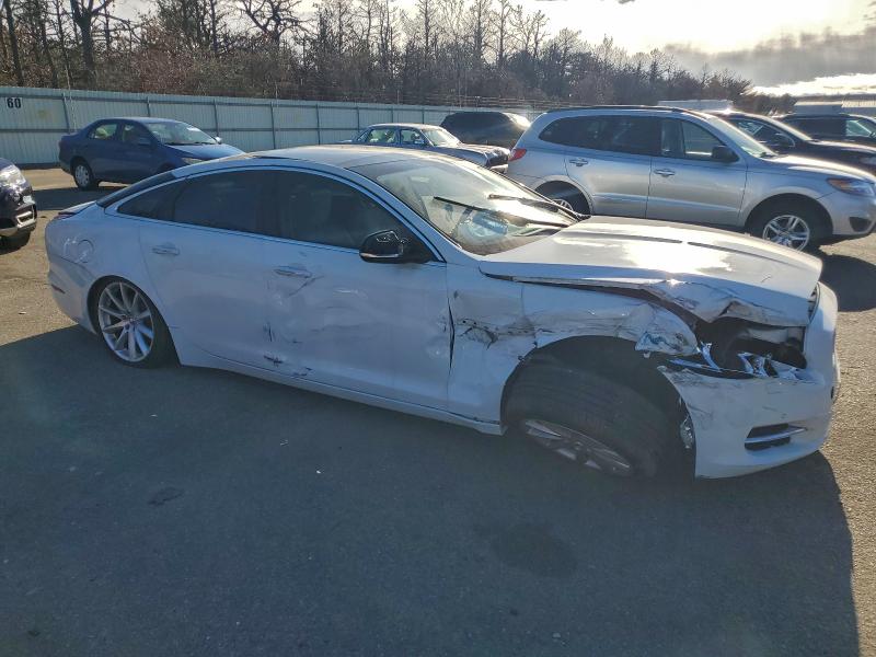 2011 JAGUAR XJ #3305305330