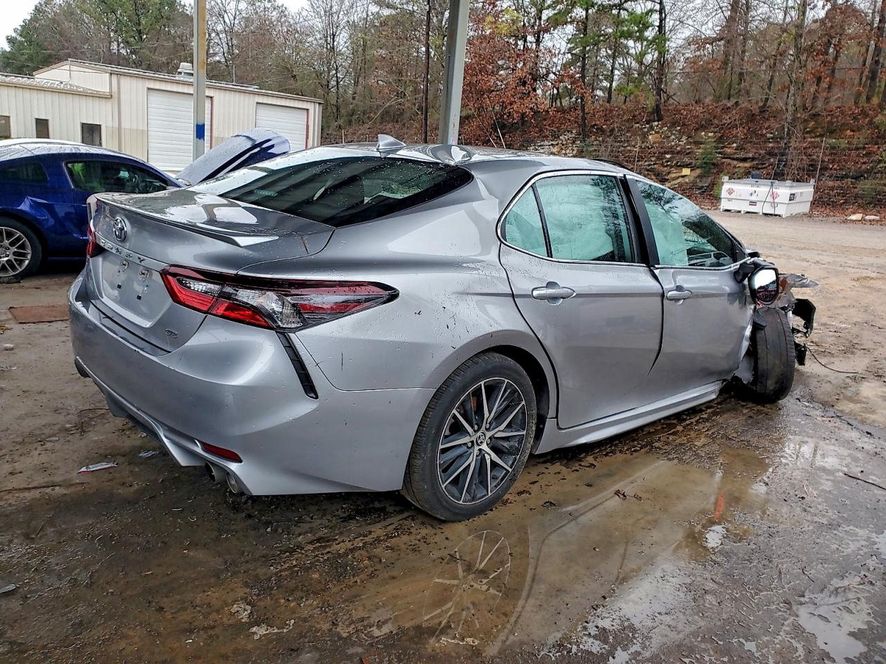 Lot #3316793404 2023 TOYOTA CAMRY SE N