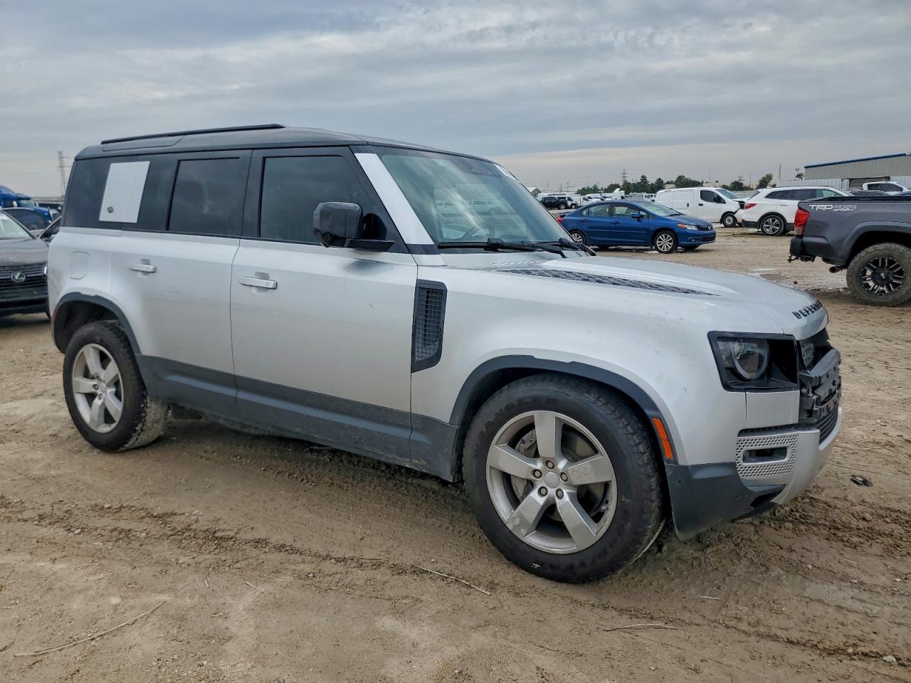 LAND ROVER DEFENDER 110 1ST EDITION
