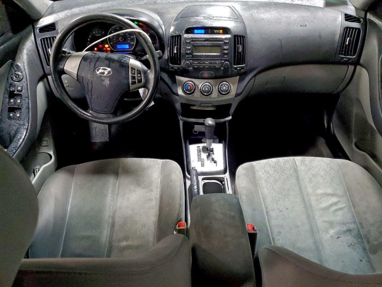 HYUNDAI ELANTRA BLUE