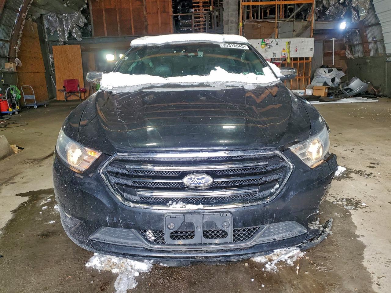 Lot #3317760092 2015 FORD TAURUS LIM