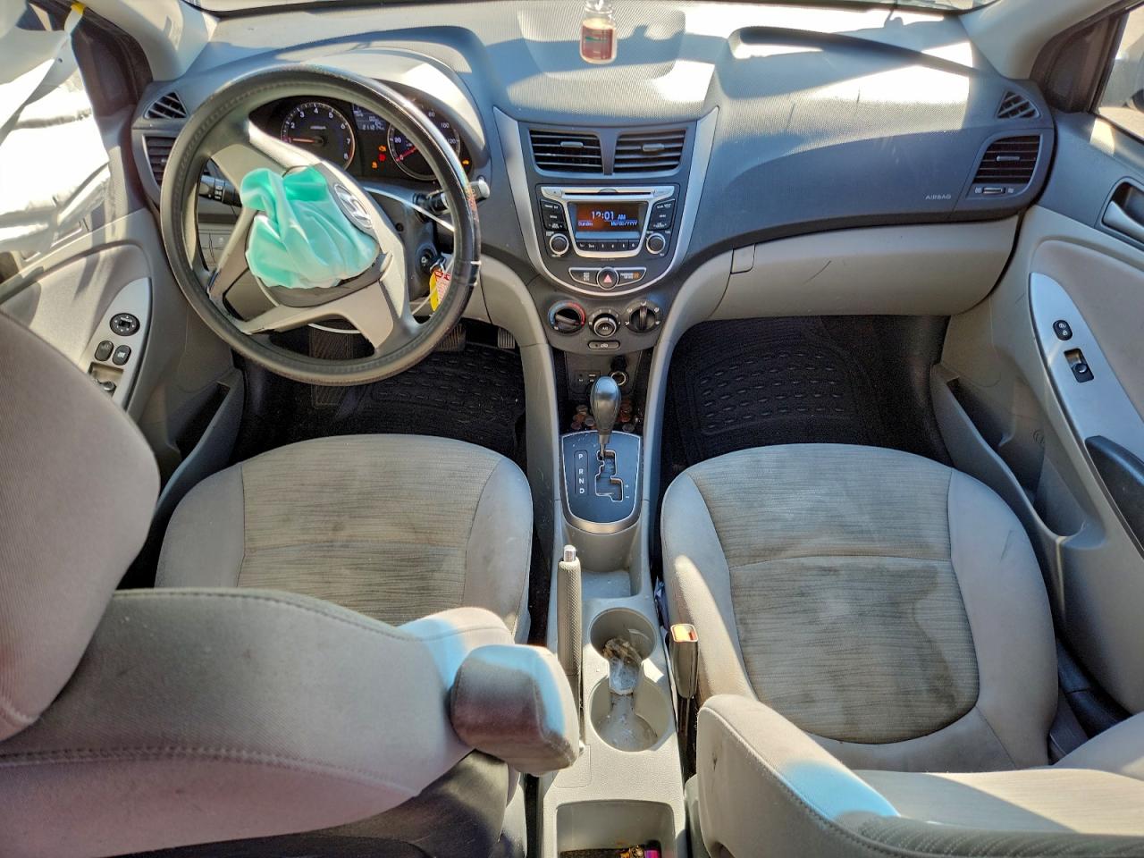 HYUNDAI ACCENT SE