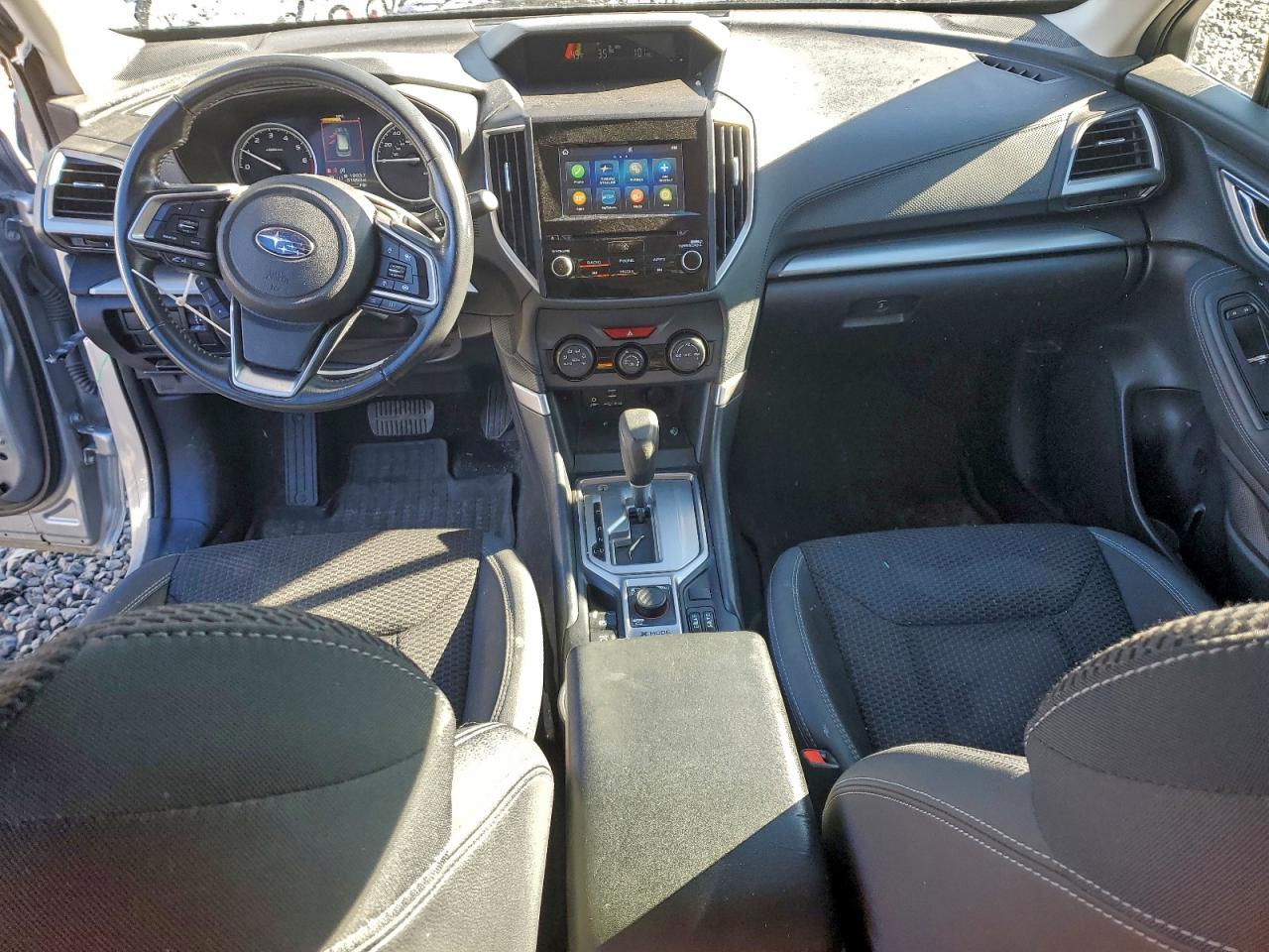 SUBARU FORESTER PREMIUM