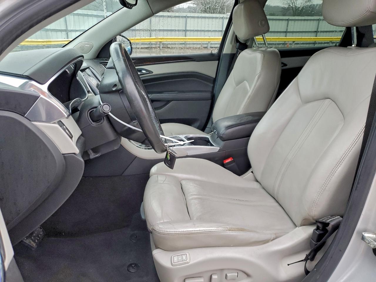 CADILLAC SRX LUXURY COLLECTION