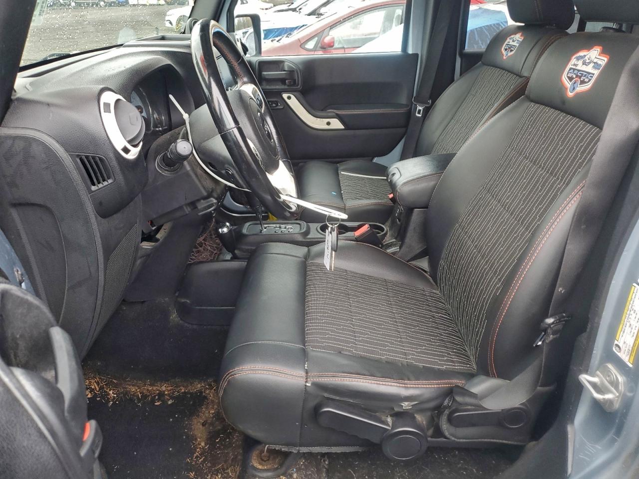 JEEP WRANGLER SAHARA