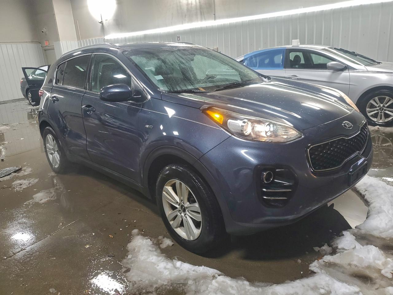 KIA SPORTAGE LX