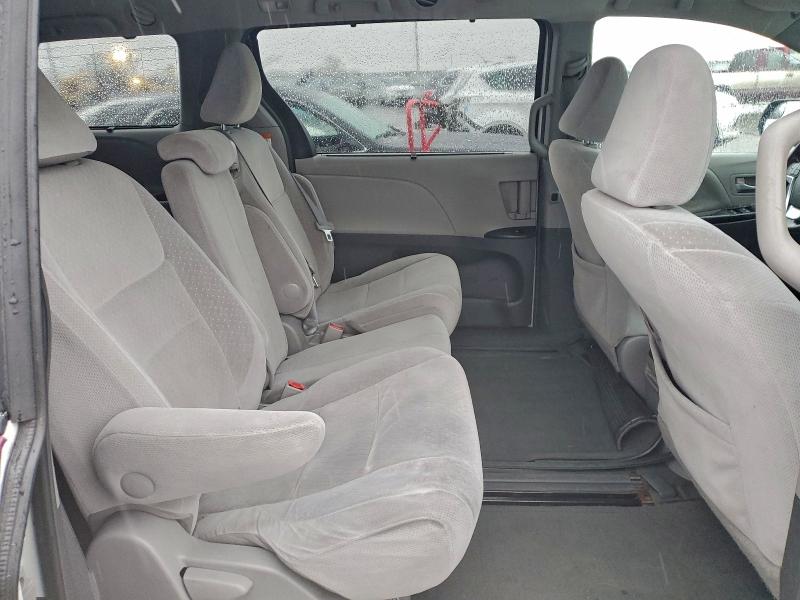 2015 TOYOTA SIENNA LE #3318912955