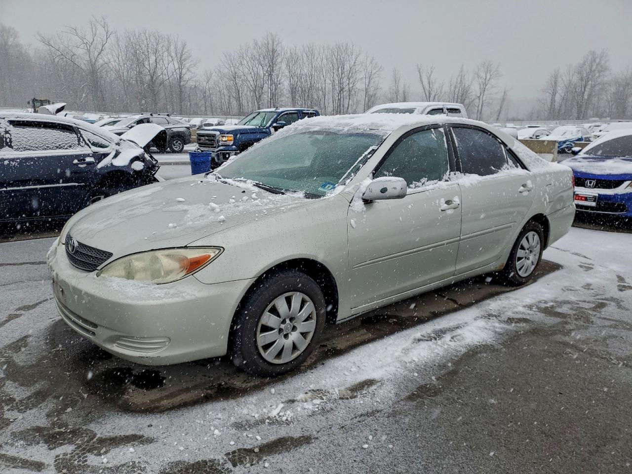 Lot #3304516472 2002 TOYOTA CAMRY LE