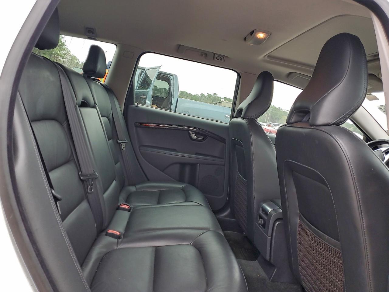 VOLVO XC70 T5 PREMIER