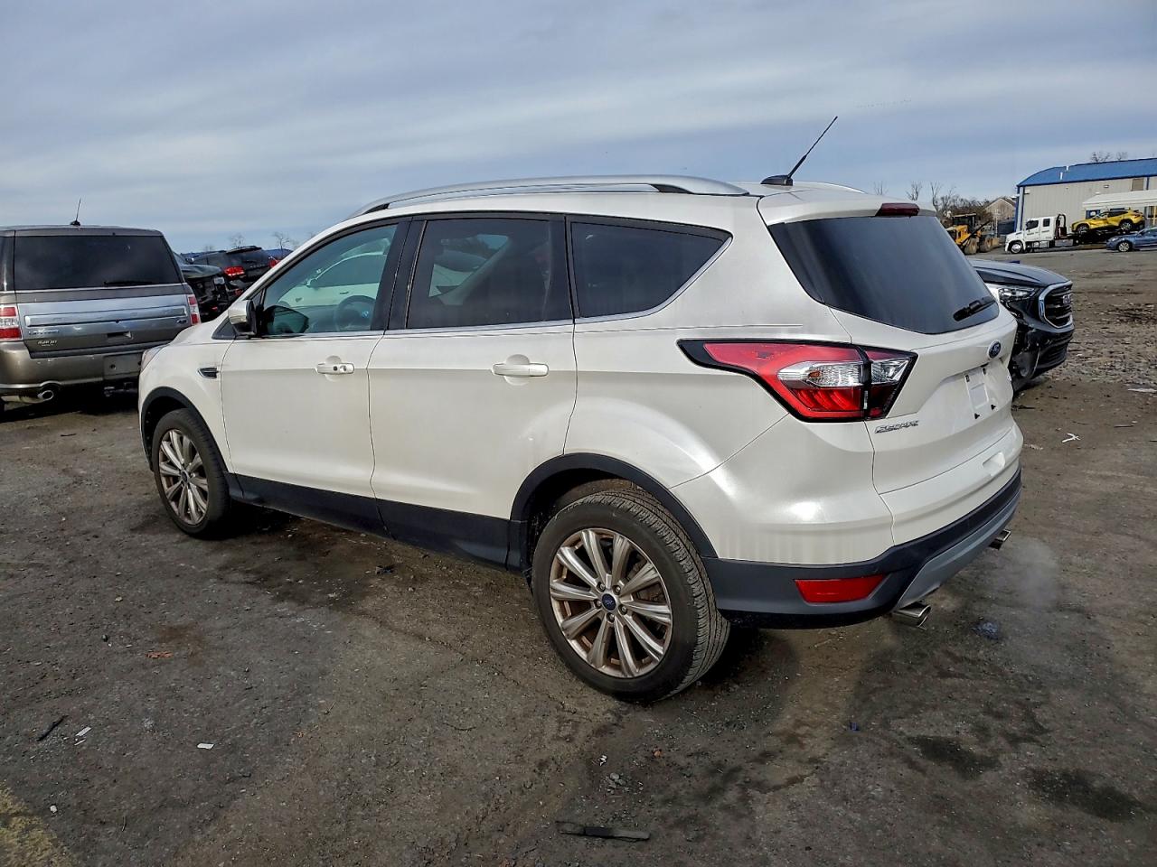 FORD ESCAPE TITANIUM