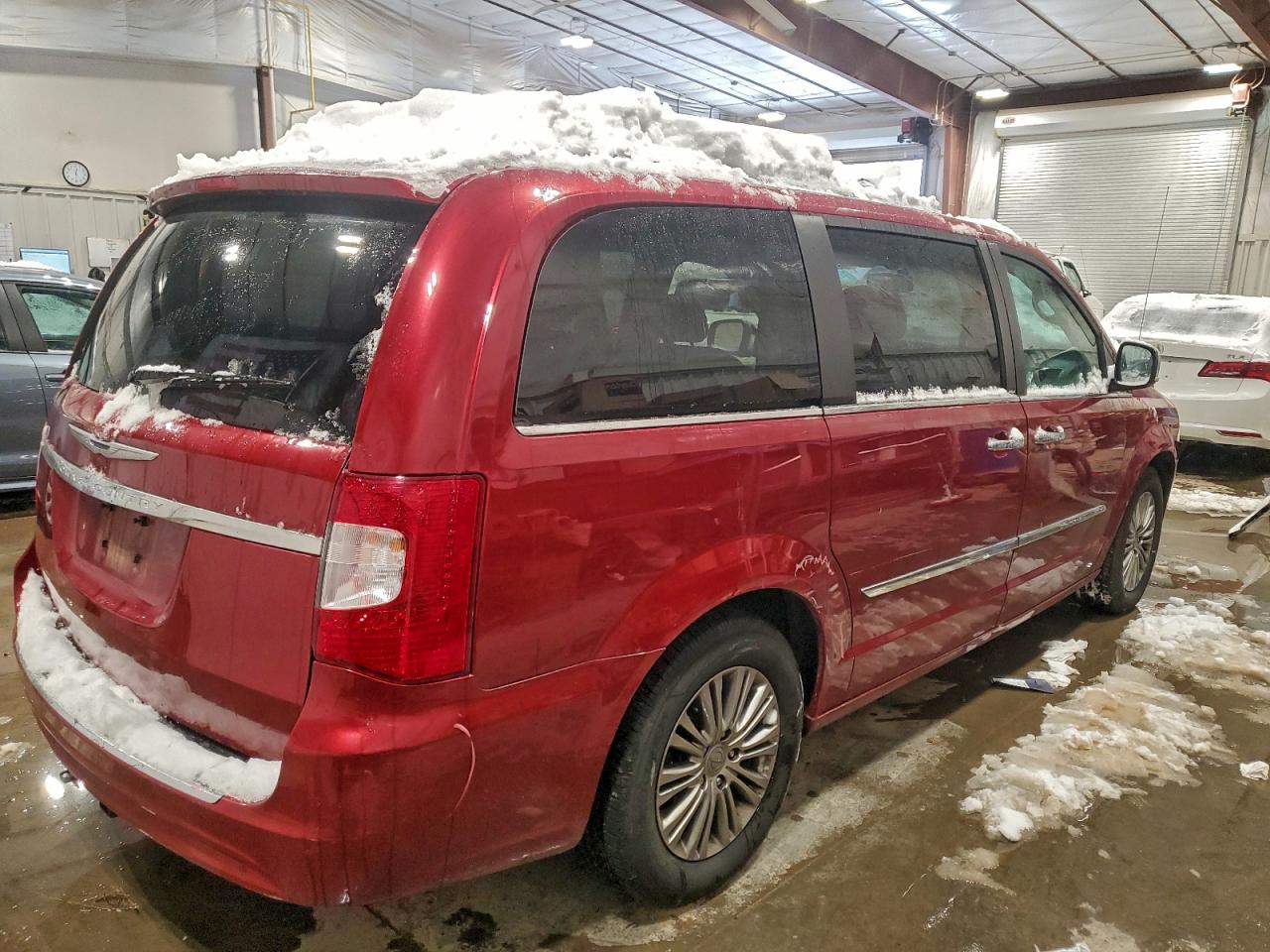 Lot #3309625055 2013 CHRYSLER TOWN & COU