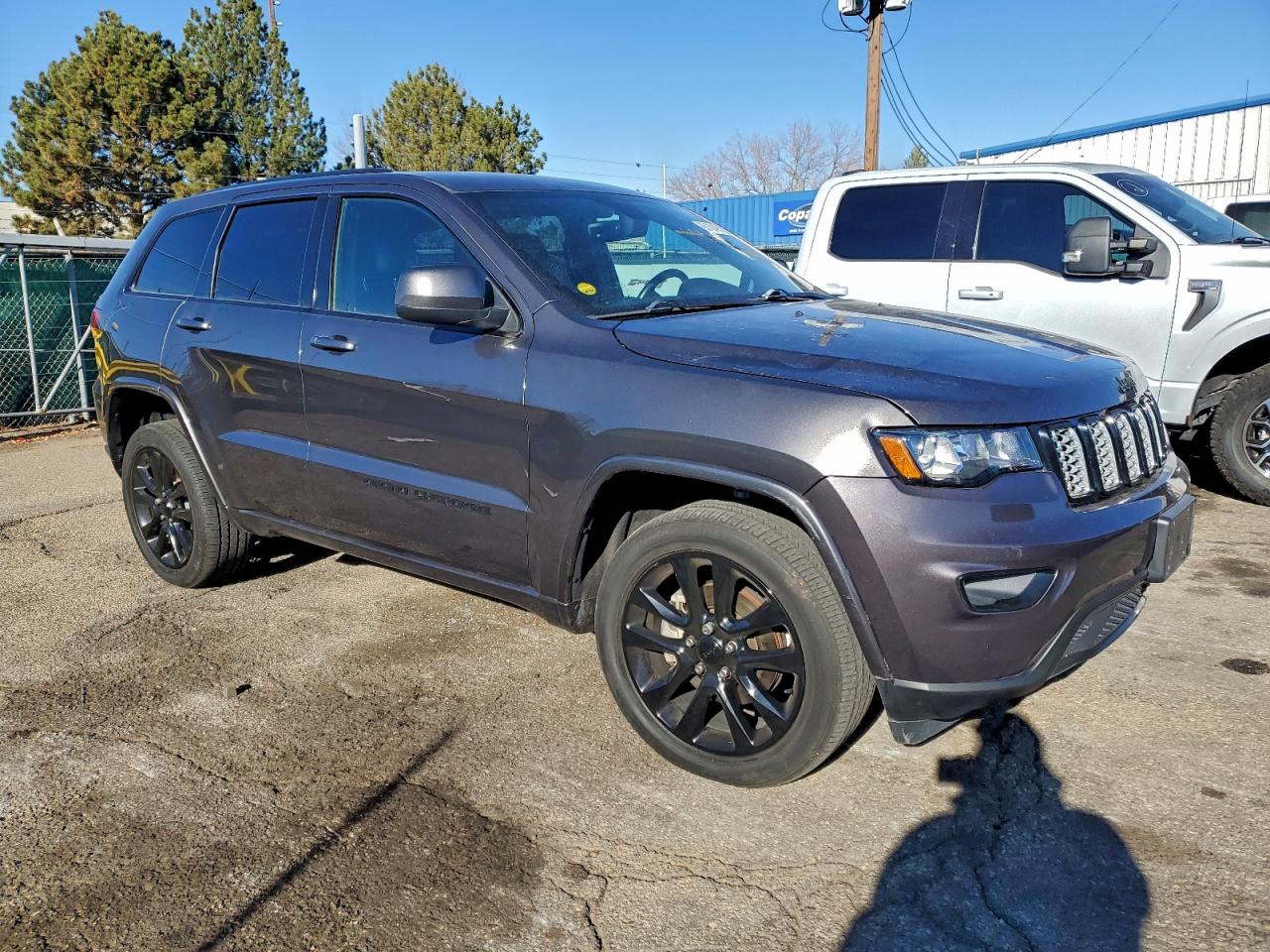 JEEP GRAND CHEROKEE LAREDO