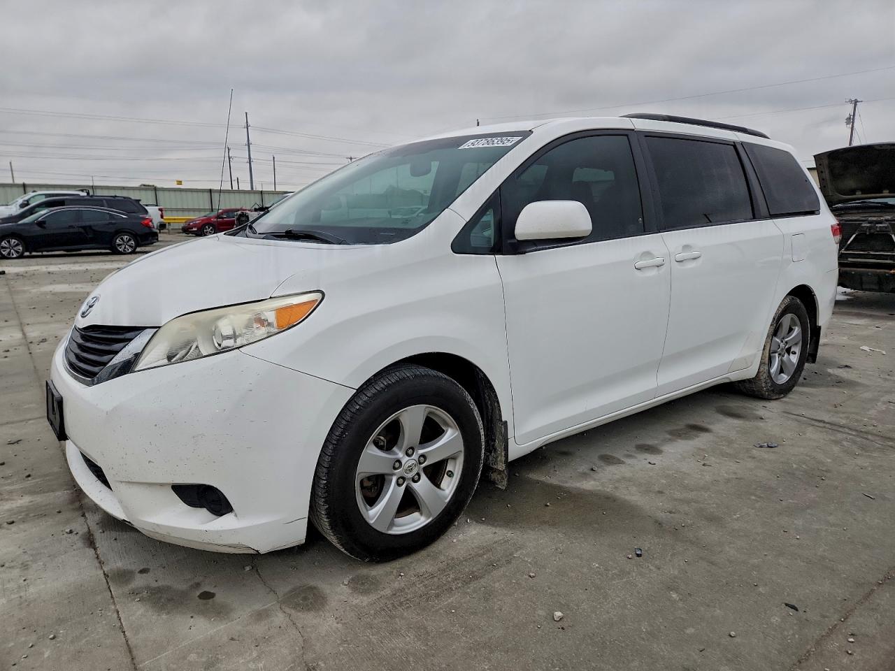 Lot #3302701999 2011 TOYOTA SIENNA LE