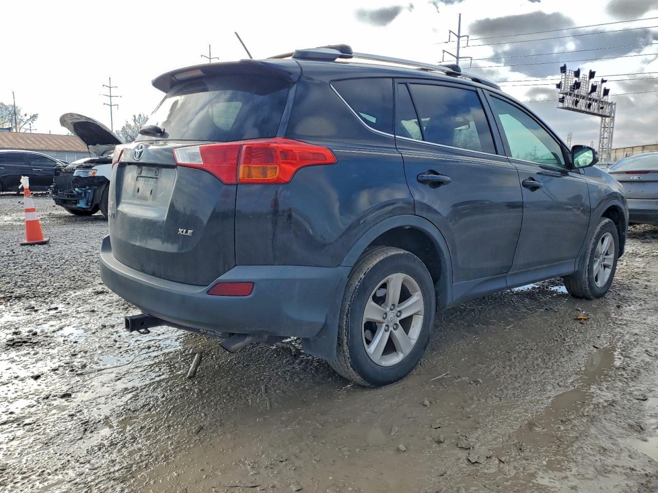 TOYOTA RAV4 XLE