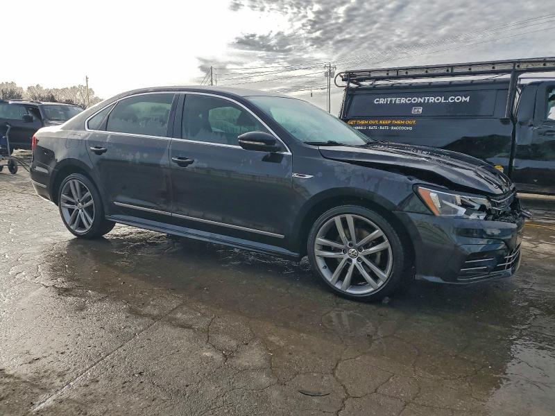 2017 VOLKSWAGEN PASSAT R-L #3301776340