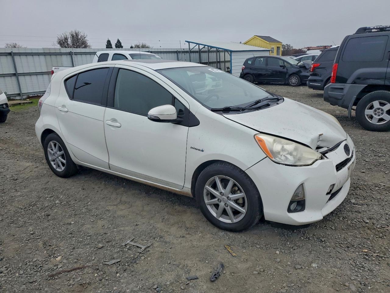 TOYOTA PRIUS C