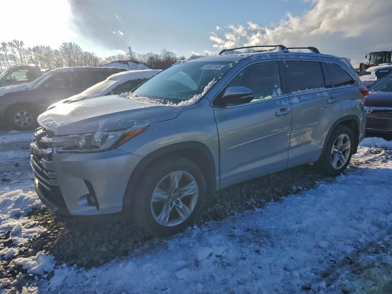 Lot #3316639498 2018 TOYOTA HIGHLANDER
