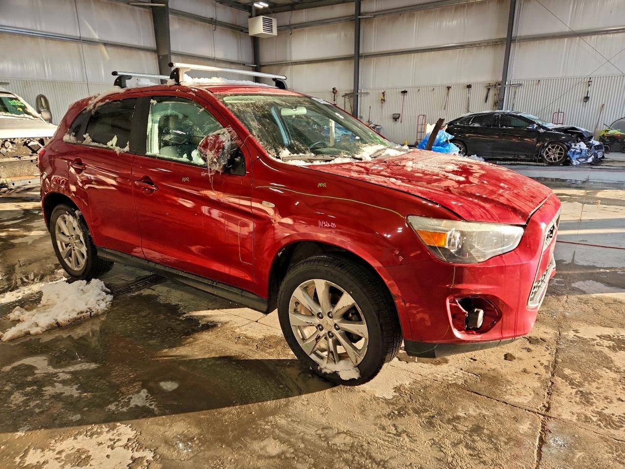 MITSUBISHI OUTLANDER ES