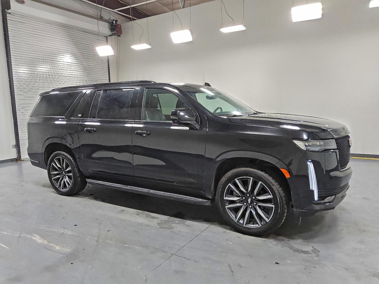 CADILLAC ESCALADE ESV SPORT