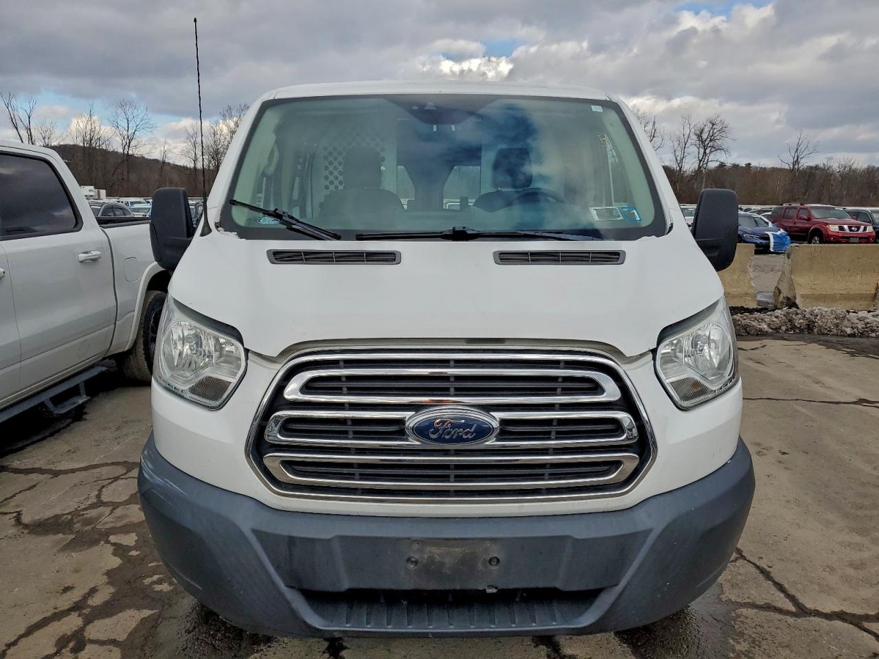 Lot #3318871919 2016 FORD TRANSIT T-250