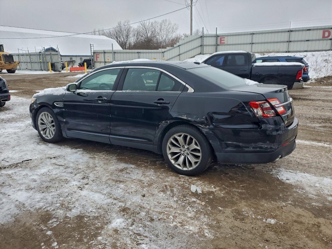 Lot #3308309167 2017 FORD TAURUS LIM