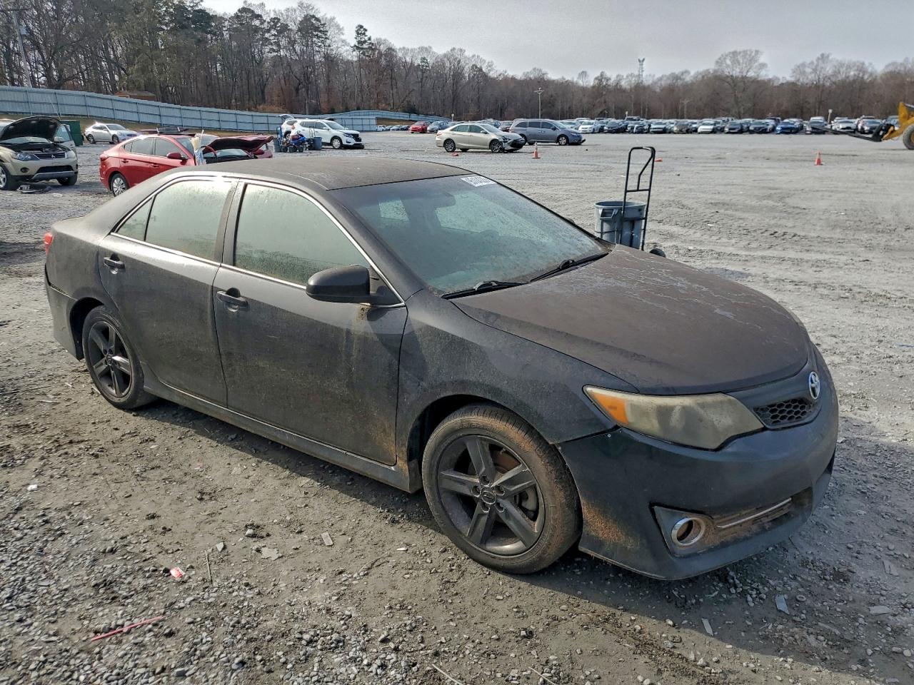TOYOTA CAMRY L