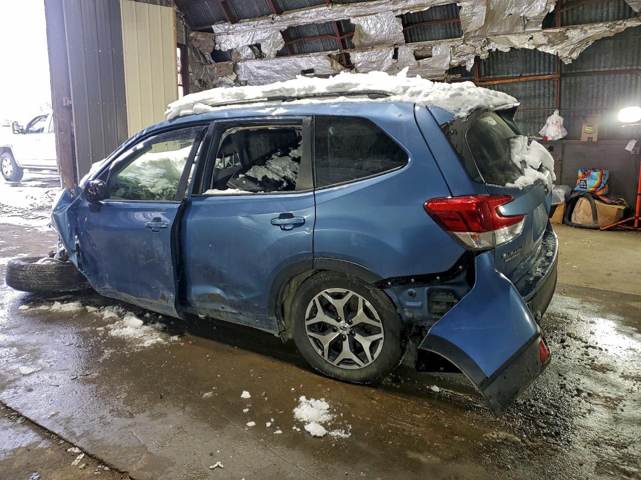 Lot #3317760105 2021 SUBARU FORESTER P