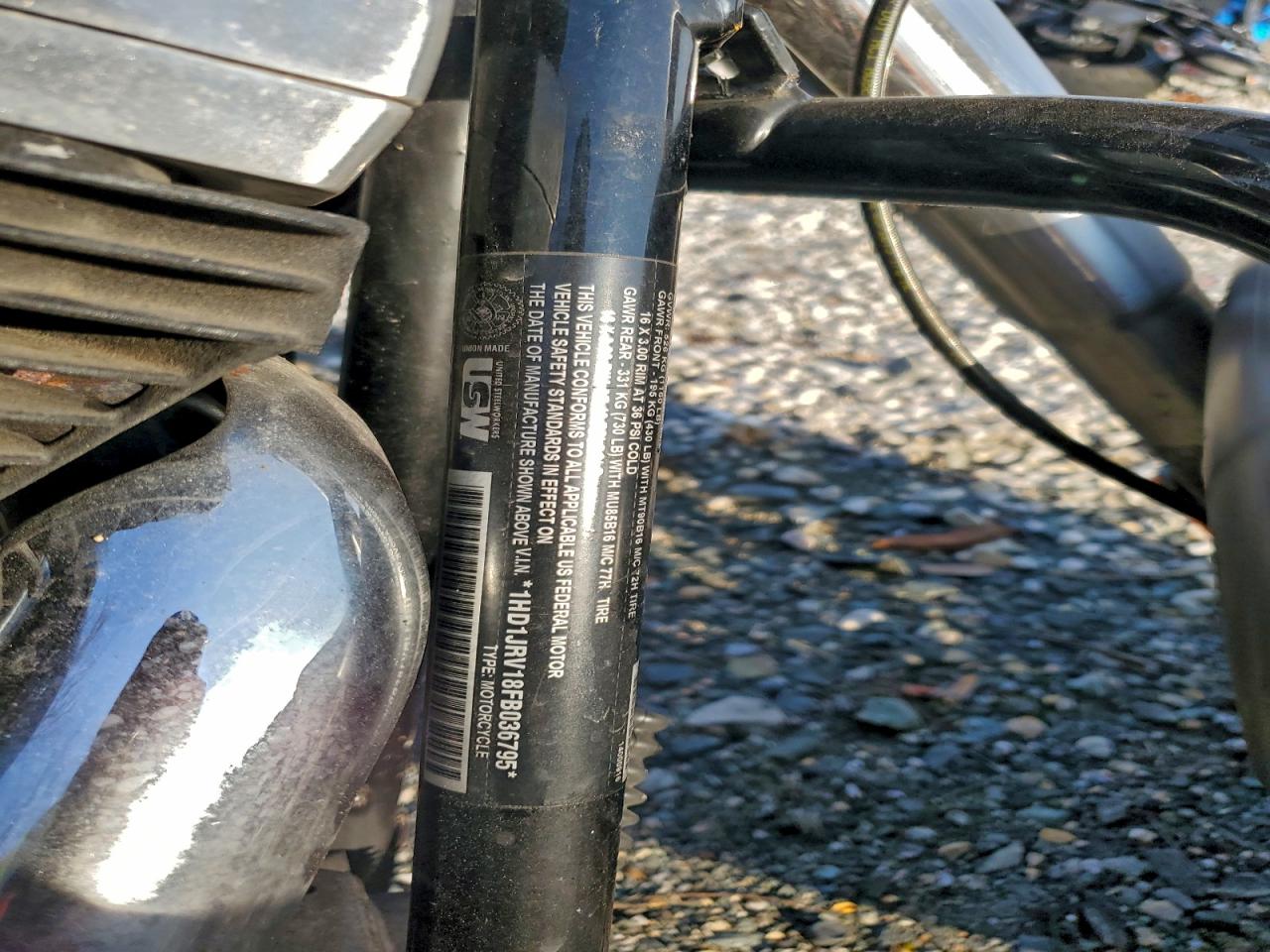 Lot #3316009796 2015 HARLEY-DAVIDSON FLS SOFTAI