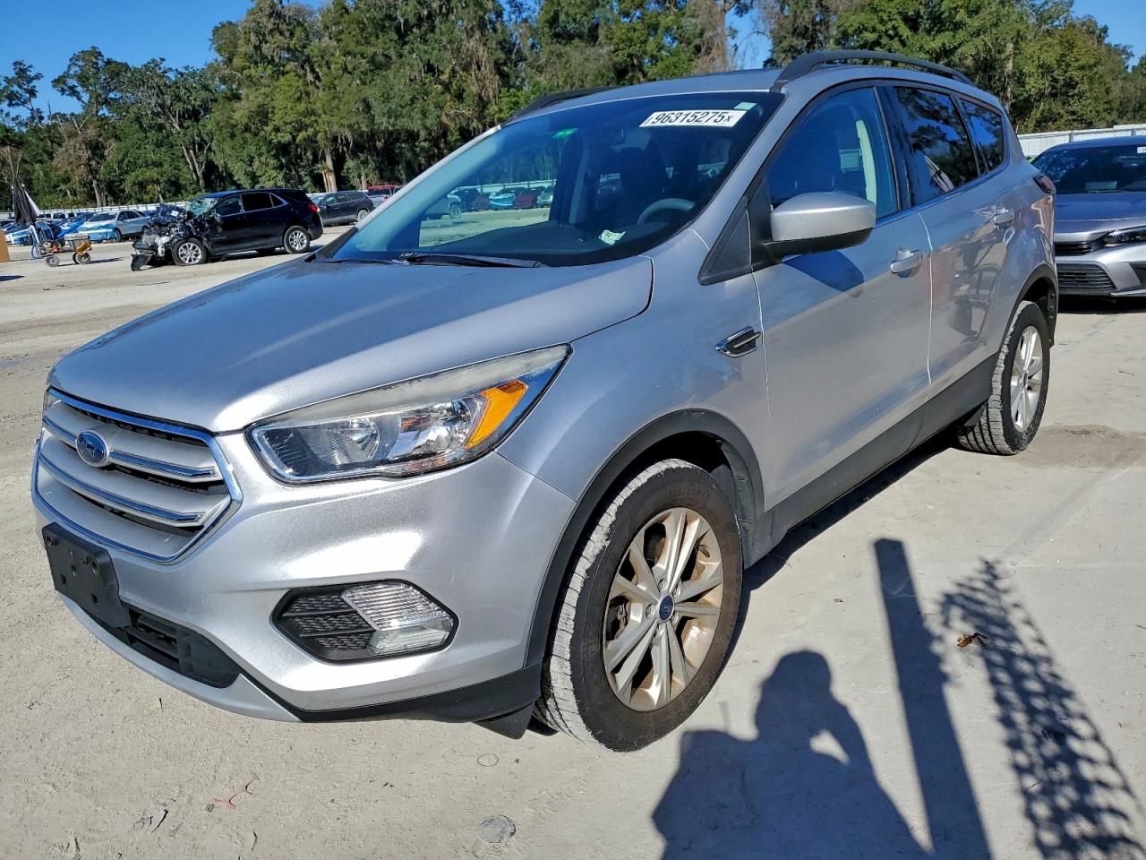 FORD ESCAPE SE