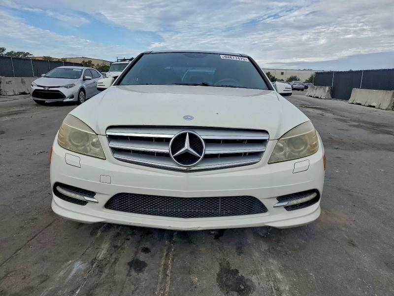 2011 MERCEDES-BENZ C 300 #3303596928