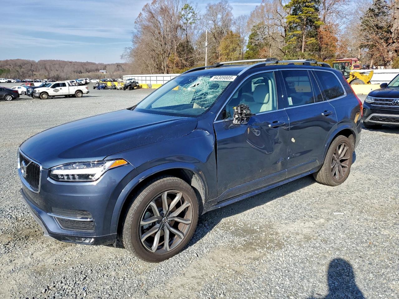 Lot #3301860982 2019 VOLVO XC90 T5 MO