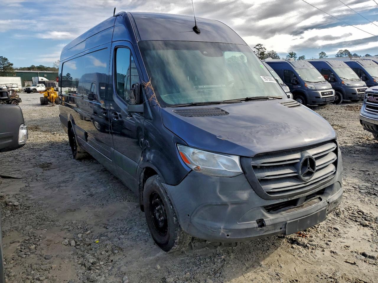 Lot #3318936917 2021 MERCEDES BENZ SPRINTER 2