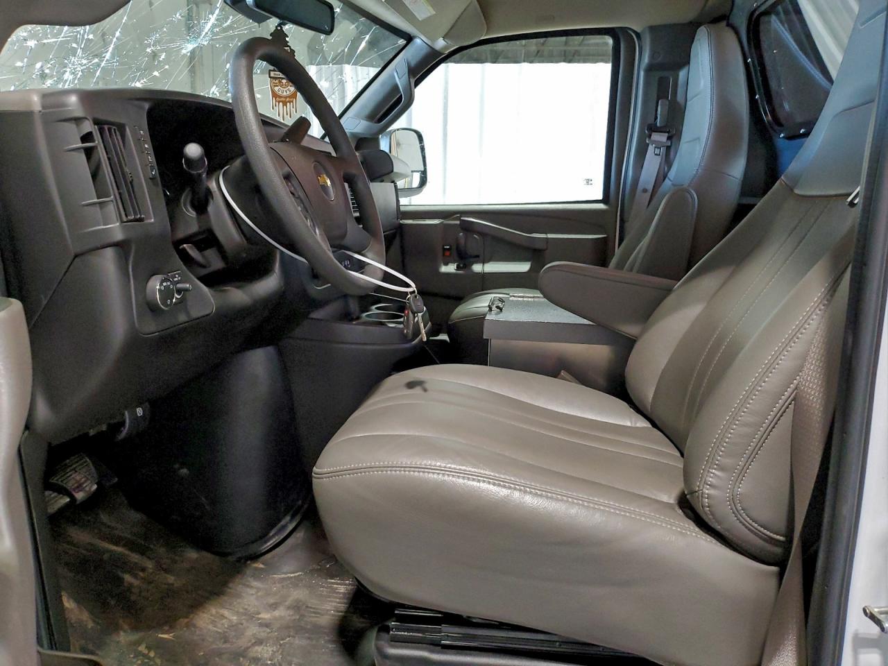 Lot #3317761065 2025 CHEVROLET EXPRESS G2