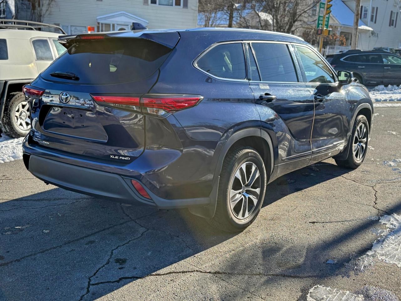 Lot #3311485238 2021 TOYOTA HIGHLANDER