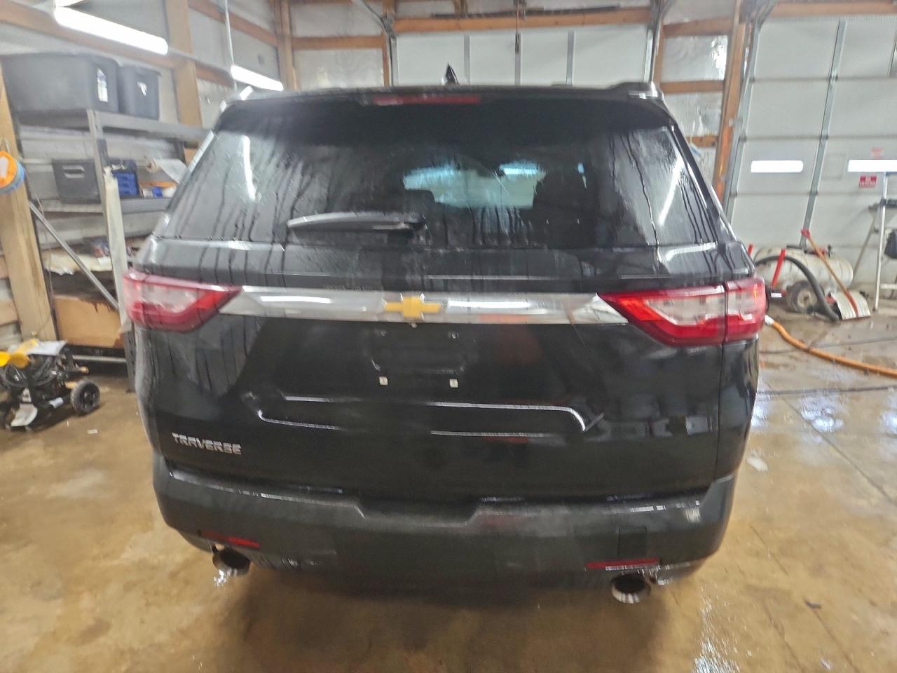 CHEVROLET TRAVERSE LS