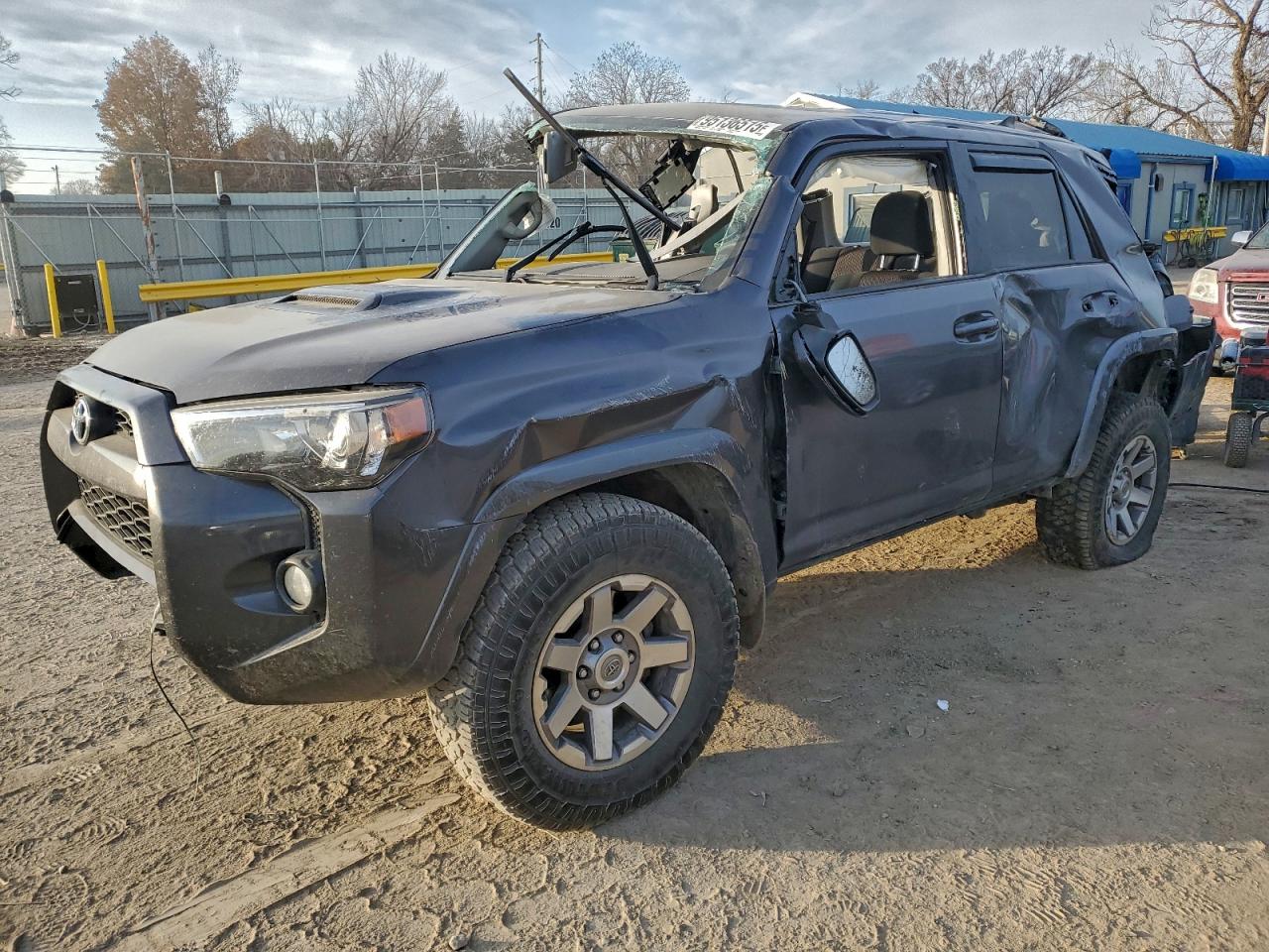 TOYOTA 4RUNNER SR5/SR5 PREMIUM